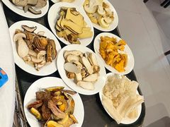 -天宜隆蘑菇宴火锅(石景山旗舰店)