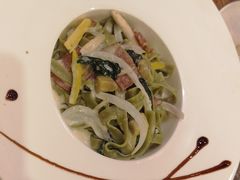 -more than meow吴止猫主题餐厅(承德 中船汇店)