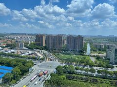 -上海虹桥西郊假日酒店