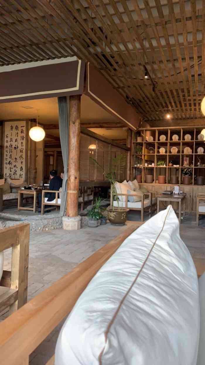 素心茶房(中贸店)-"第一次进入这种风格的茶房,作为一个南方人.