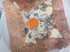 鸡蛋蘑菇熏肉荞麦可丽饼-RAC BAR(安福路店)