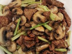 -汗腾格里·风味餐厅(新疆驻京办店)