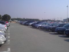 场地-奥特莱斯停车场