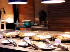 -BLU 全日制餐厅(上海安曼纳卓悦酒店)