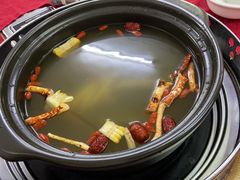 -花苑美食横琴生蚝火锅(拱北粤华路店)
