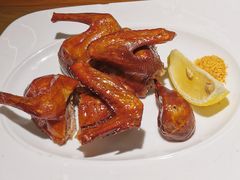 红烧乳鸽-点心传说·粤菜点心(佐阾虹湾店)