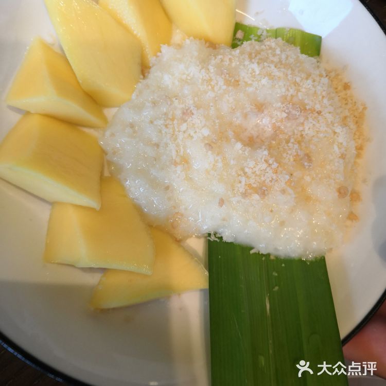 都吃饱了，感觉猪肉三明治最好吃，整体味道偏淡