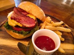 -羽深肉铺 Steak & Wine