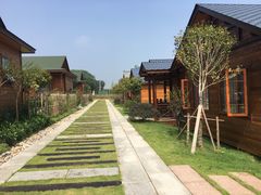 -梁子湖东篱老屋生态庄园