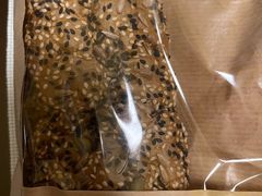 -红宝石·鲜奶小方·海派西点房(莘庄龙之梦店)