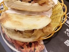 牛馍王肉夹馍-十三朝牛馍王擀面皮(骡马市店)