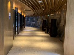 -上海滴水湖皇冠假日酒店