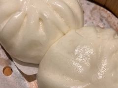 蜜汁叉烧包-来龙里 精致 东南亚餐室(万象城店)