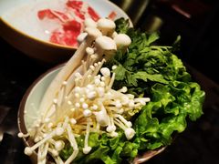 -雾山韩式烤肉·海南糟粕&椰子鸡火锅·海景餐厅(三亚绿发山海天JW万豪酒店)