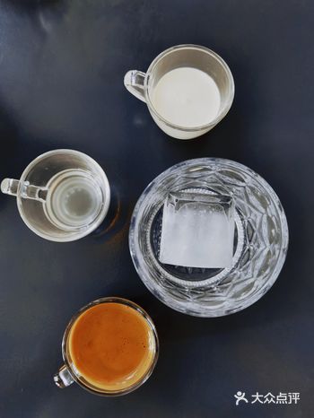 深圳湾万象城旁的开放式西餐吧