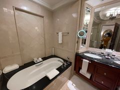 -广州富力丽思卡尔顿酒店