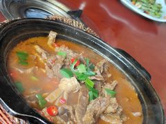 砂锅绩溪黄牛肉-魏铭鱼头捞饭(晋阳路店)