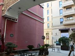 -鲁邦国际风情街(麦世达韩国精品百货店)