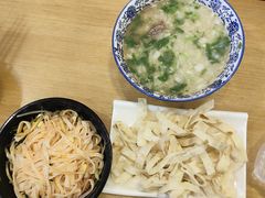 -八百里牛肉汤(盖饭·锅贴·万象城店)