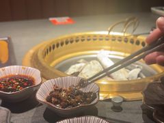 -铭牛烧肉·和牛海鲜自助(高新月牙湖店)