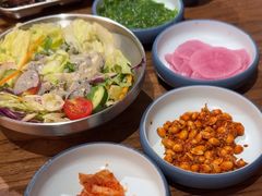 -明洞阿姨·韩式酱蟹烤肉·创意料理(三元桥店)