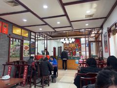 -湖南人家湘菜馆(镇江路店)