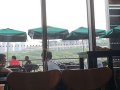 靠窗位-星巴克(南宁民歌湖店)