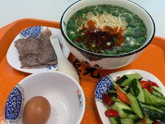 -德元兰州纯汤牛肉面(深圳首店)