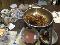 -内蒙焖面大盆骨餐馆(山大路店)