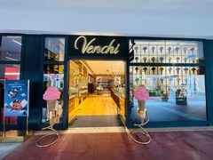 -VENCHI 闻绮(上海佛罗伦萨小镇店)