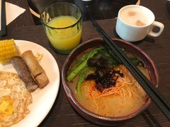 -苏州汇融广场假日酒店