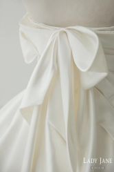 -Lady  Jane高端婚纱礼服馆