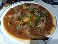 红烧杂鱼-雍沪里·沪湘融合菜( 康桥店)