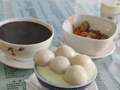 双皮奶汤圆-阿三麻蓉汤圆(顺光大厦店)