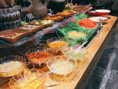 自助取餐区-茅庐川菜