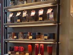 -星巴克臻选(上海今潮8弄店)