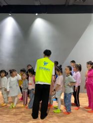 -反弹蹦床公园(南坪万达店)
