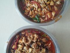 -阿瓦山寨·湘菜现炒·剁椒鱼头王(咸阳总店)