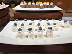 -华邑酒店·鲜艳全日自助餐厅