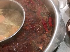 -正贰捌经重庆老火锅(建设路店)