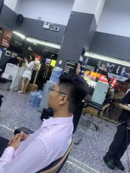 -藤野造型专业烫染接发