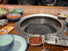 -明洞阿姨·韩式酱蟹烤肉·创意料理(三元桥店)