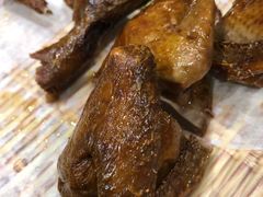 招牌灵芝红烧乳鸽-五谷芳乳鸽王（大梅沙总店C区）(网红打卡店)