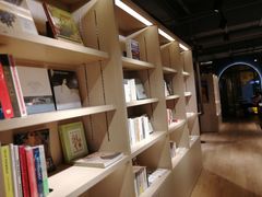 -光海书局(南京东路第一百货店)