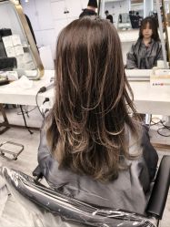 -镁连社·美联社