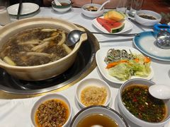 -天宜隆蘑菇宴火锅(石景山旗舰店)