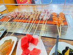 -哈尔滨小酒馆·鲜肉现穿自助烧烤(康新花园店)