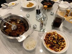 -鑫巴蜀小镇 · 水煮鱼专研店(玉桥店)