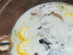 -鲜念蒸汽石锅鱼(红山6979店)