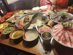 -萍姐火锅·公路夜市(武汉首店)